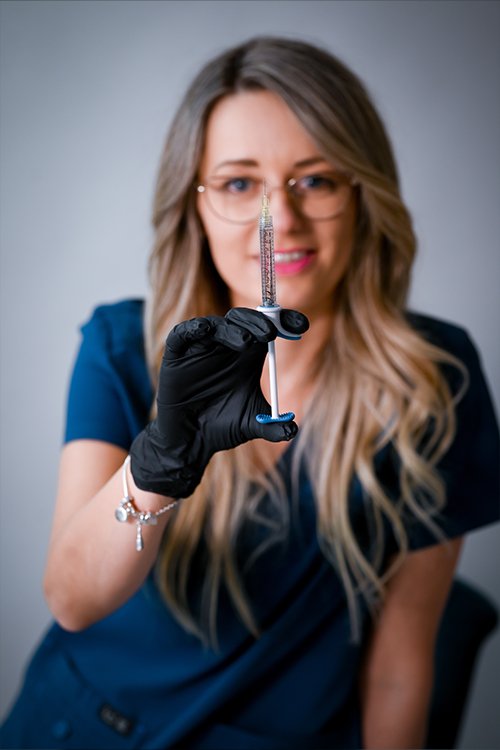 We specialise in facial rejuvenation and have vast experience working with “ladies of a certain age” to subtly enhance their natural features giving their self-confidence a boost and making them look and feel amazing. 